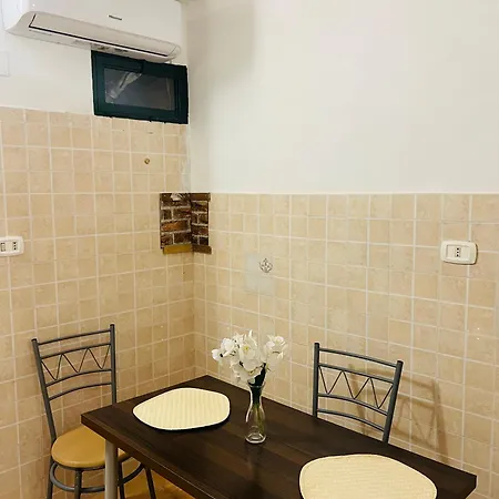 V.l Gradoni. Appartement Napels